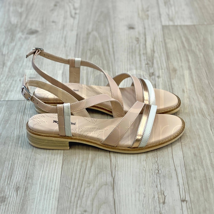 Sandalo basso in Pelle