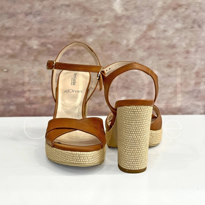Sandalo Cognac