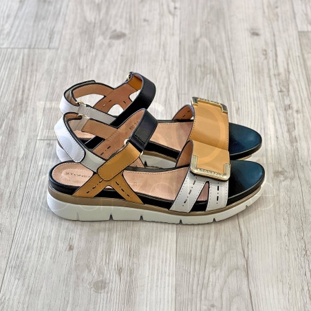 Sandalo strappi in Pelle