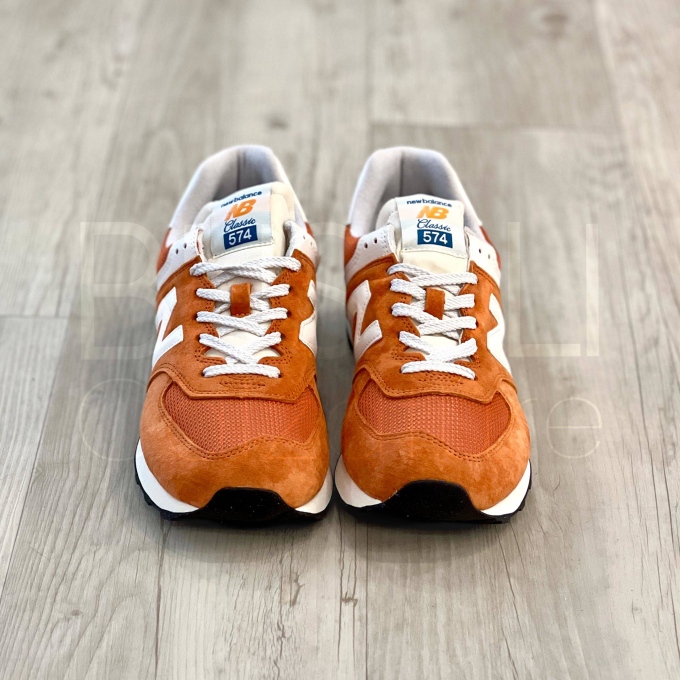 574 Classic clay