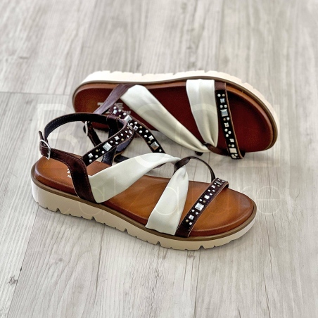 Sandalo zeppa borchie in Pelle