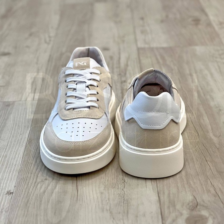 Sneaker in Pelle e Suede