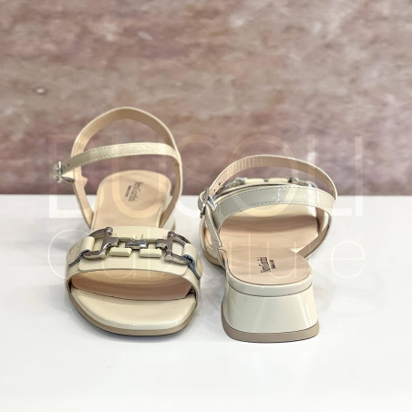 Sandalo Naplak con accessorio