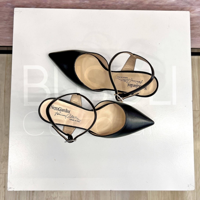 Slingback in Pelle